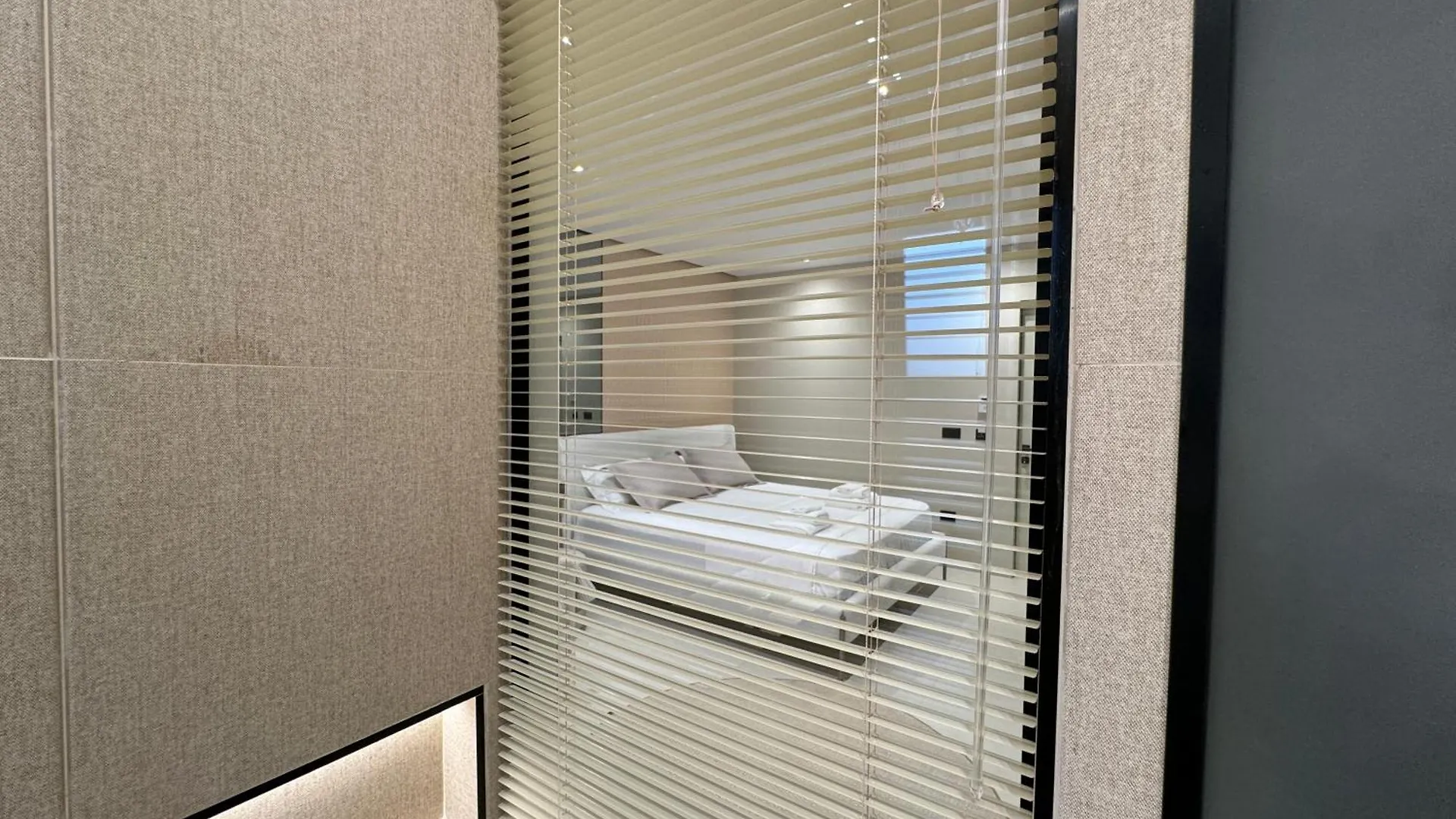 Dani Deluxe Rooms Wlora 0*,
