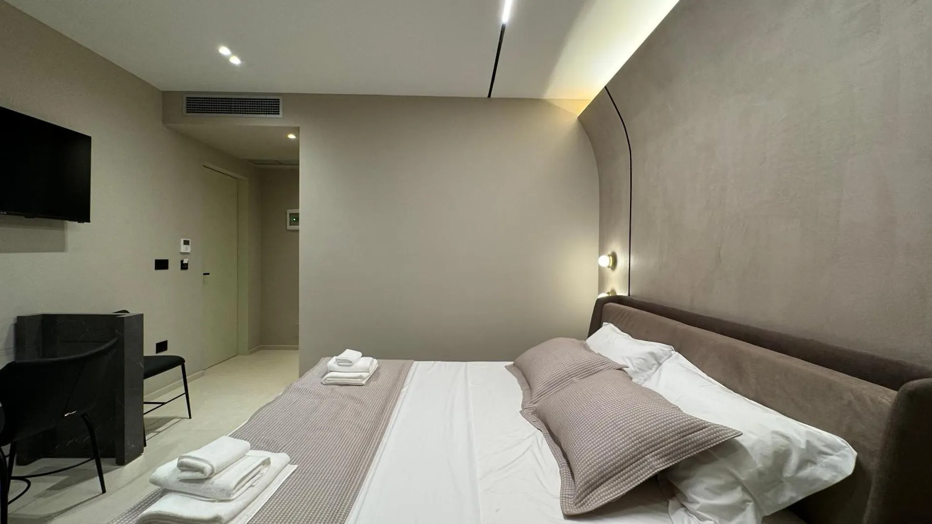 Hotel Dani Deluxe Rooms Wlora