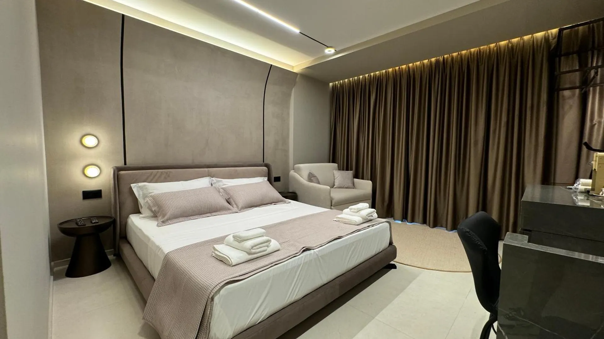 Dani Deluxe Rooms Wlora Hotel