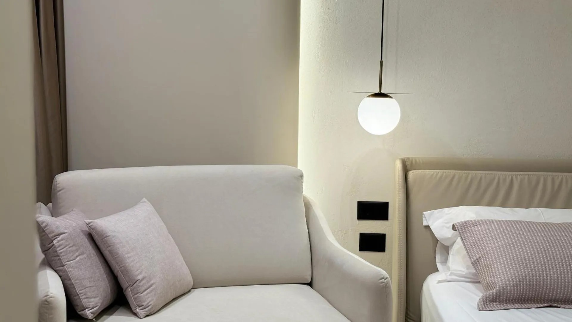 Dani Deluxe Rooms Wlora Hotel